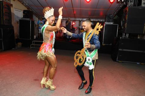 prefeitura-entrega-chave-da-cidade-para-o-rei-momo-e-divulga-programacao-restante